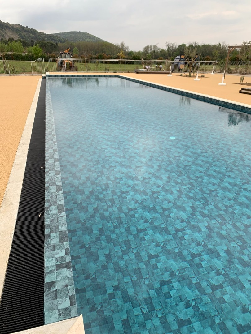 Environnement autour de la piscine